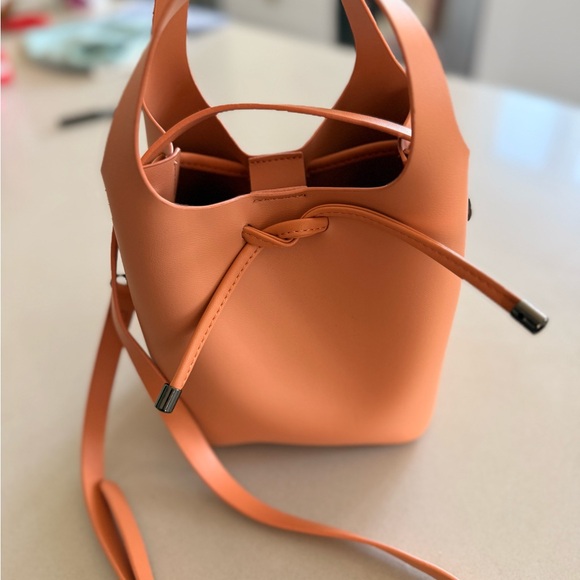 Anthropologie Mini Bucket Bag Peach - Picture 8 of 10